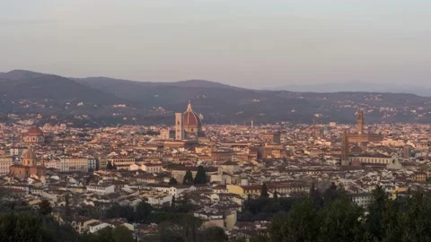 Day to night transition time lapse of Florence over Duomo and Palazzo Vecchio Stock Footage 153233509