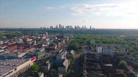 Day overall view with small buildings foreground and skyscrapers, Warsaw Видео 339174697