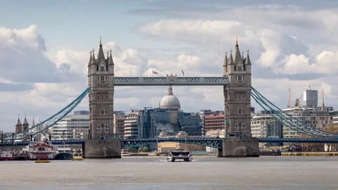Day time lapse view to the famous Tower Bridge of London Video stock 152714911