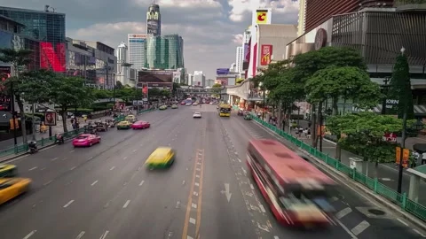 Day timelapse trafic central world bangkok thailand 스톡 동영상 230936706