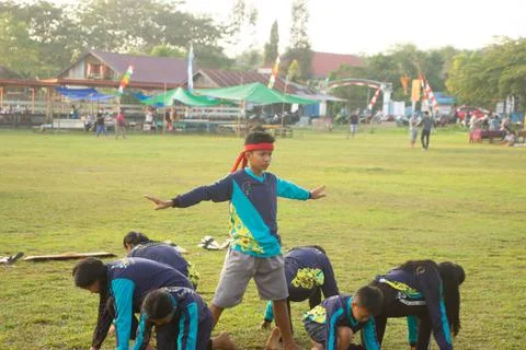 Dayak dancers practice dancing Stock Photos