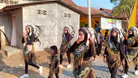 Dayak tribe theme parade Stock Footage 283419601