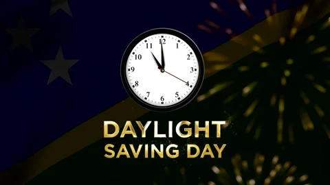 Daylight saving day concept featuring an analog wall clock over a Solomon I.. Vidéo 346541385