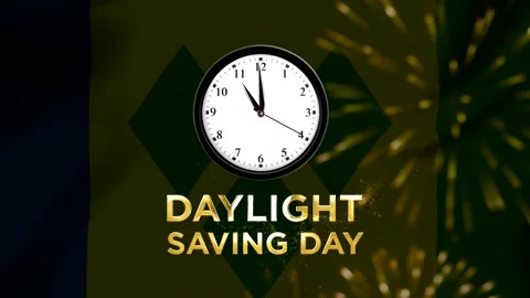 Daylight saving time concept featuring a wall clock with golden particles a.. 库存影片 346541545