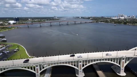 Dayton Beach bridge flyover pull back inner costal waterway 動画素材 247371352