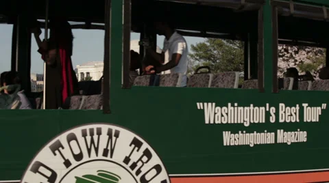  dc tour bus with cherry blossoms Stock Footage 37655291