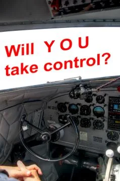 DC3 cockpit pilot hands control Stockfoto's
