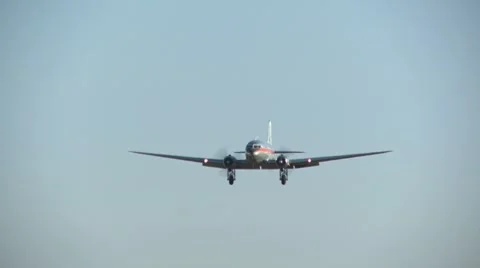 DC3 on finals 库存影片 7887729