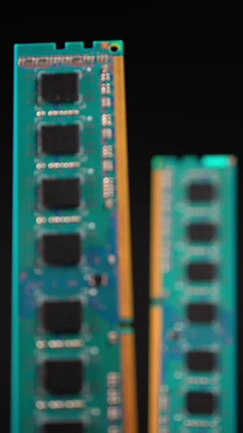 DDR RAM memory chips module macro view. Hand holding Random Access Memory R.. Видео 329323189