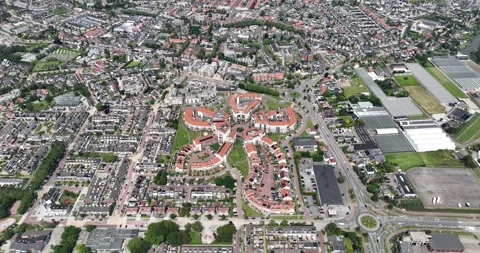 De bloem, residential building in the shape of a flower. Aerial drone view 스톡 동영상 280903601