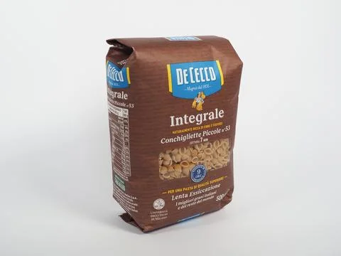 De Cecco packet of whole wheat pasta Stock Photos