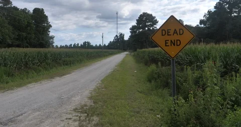 Dead End Sign Video stock 92962890