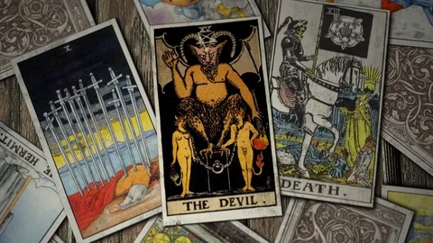 Death and Devil Together, Horrible Destiny, Apocalypse, Tarot Card Divination Vídeo Stock 122002941