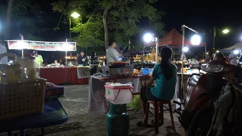 Dec 17th, 2018 Mae Hong Son, Thailand: At the Mae Hong Son street night Stock Footage 101201388