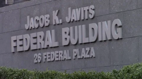 Dec. 18, 2024: Jacob Javits Building at 26 Federal Plaza (sign) Vidéo 295869722