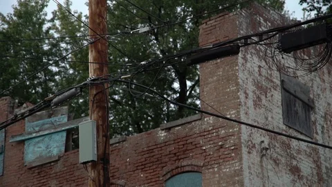 Decaying brick building Vidéo 96306871