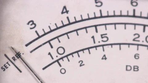 Decibel increase and decrease 库存影片 84006871