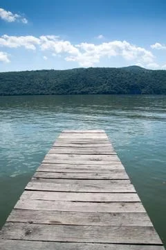 Deck on river shore Stock-Fotos