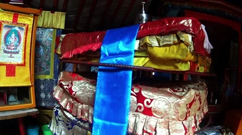 Decor elements in the Buddhist temple of old, monks and pilgrims 動画素材 54639920