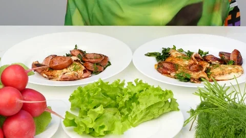 Decorate plates with breakfast Stock Footage 84546882