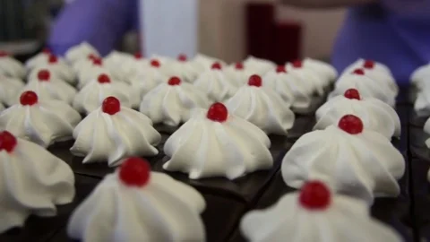 Decorated cake with berry Video stock 80588063