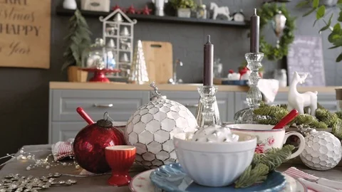 A decorated christmas dining table with champagne glasses and christmas tree in 動画素材 122920741