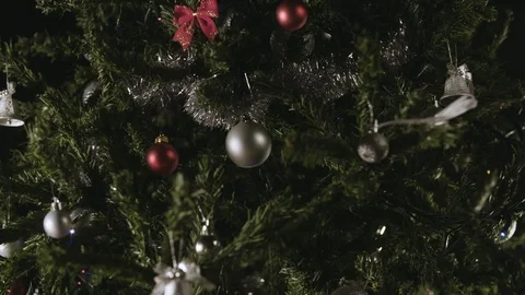Decorated Christmas tree 스톡 동영상 98681320