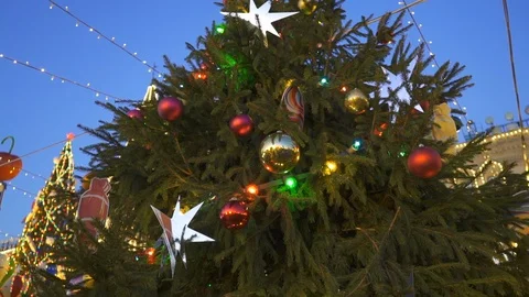Decorated christmas tree Stock Footage 121571178