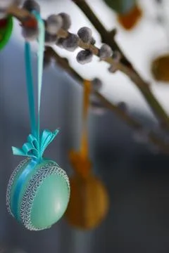 Decorated easter egg at easter tree Stock Photos