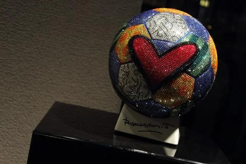 Decorated Globe Sculpture Display Perspective Fotos de archivo