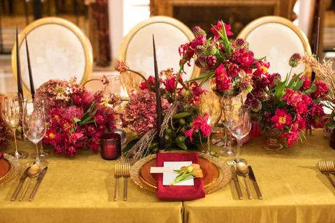 Decorated served table for wedding party or other event Stock-Fotos