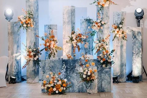 Decorated Table for a wedding reception in a restaurant .Wedding decor Stock-Fotos