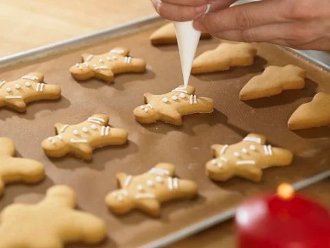 Decorating cookies Stock-Fotos