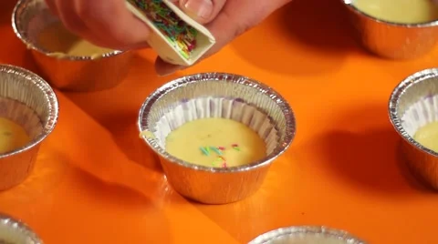 Decorating muffings Stock Footage 46668400