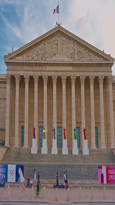 Decorating Paris city with Olympic symbols and the 2024 Olympic colors and logos Stock Footage 282964909