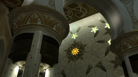 The decoration of the main prayer hall Sheikh Zayed Mosque Stockbeeldmateriaal 125584853