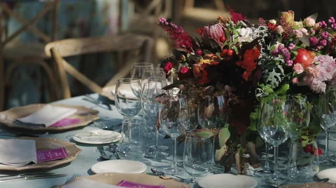 Decorations and Serving of a Wedding Banquet Vidéo 59859980