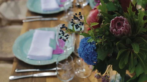 Decorations and Serving of a Wedding Banquet Vídeo Stock 59912078