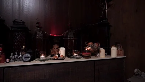 Decorative candle and lantern setup Vidéo 325714391