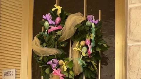 Decorative decoration with Easter eggs and ribbons Vídeos de archivo 303073994