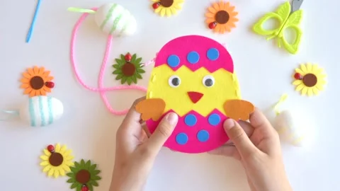 Decorative easter egg with your own hands. Stock Footage 177303632