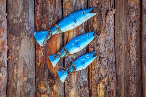 Decorative elements on the marine theme on the background of wooden Foto stock