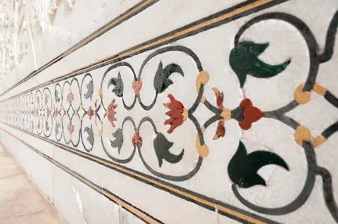 Decorative elements of Taj Mahal created by applying paint, stucco, stone inl Foto stock