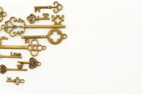 Decorative keys of different sizes, stylized antique. 库存照片
