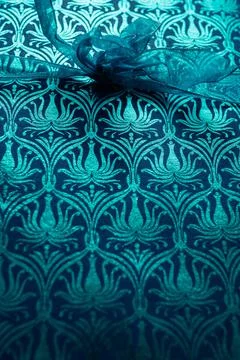 Decorative metallic blue damask pattern wrapping paper Stock Illustration