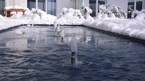 Decorative pool in winter Video stock 71290639