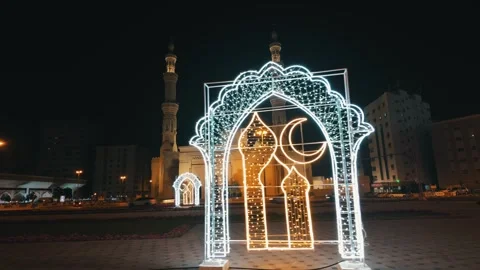 Decorative Ramadan lights brighten the streets of Sharjah during the holy month 動画素材 332047505