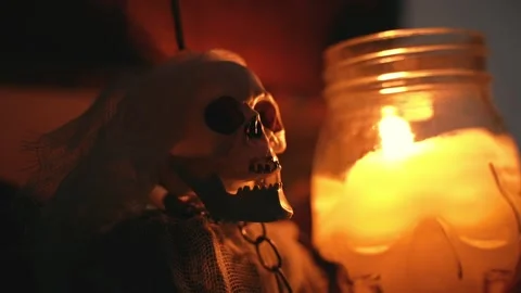 Decorative skull hanging on the wall in the witch's house Vidéo 141256342