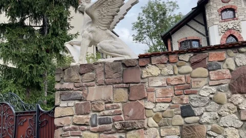 Decorative wall with statues Stock Footage 161058038