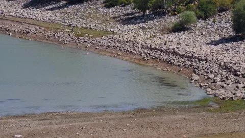 Decrease in water levels due to global warming, global warming and drought, 库存影片 137764850